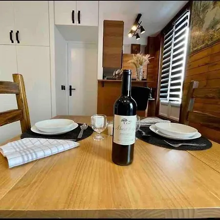Le Chalet D'or De Noisy-le-Sec